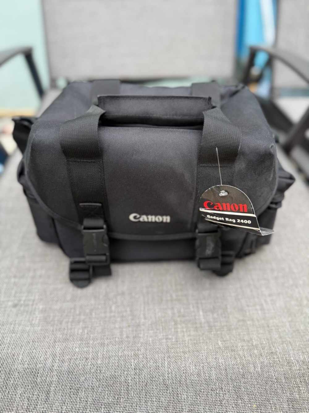 Canon Gadget Camera Bag 2400 - Black, DSLR, New With Tags,Shoulder Strap,Handles